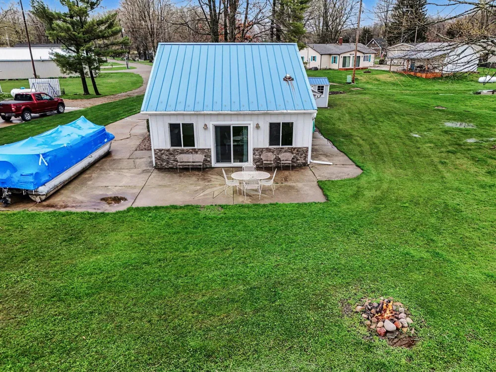 416 W Russell Drive Ovid Township, MI 49036