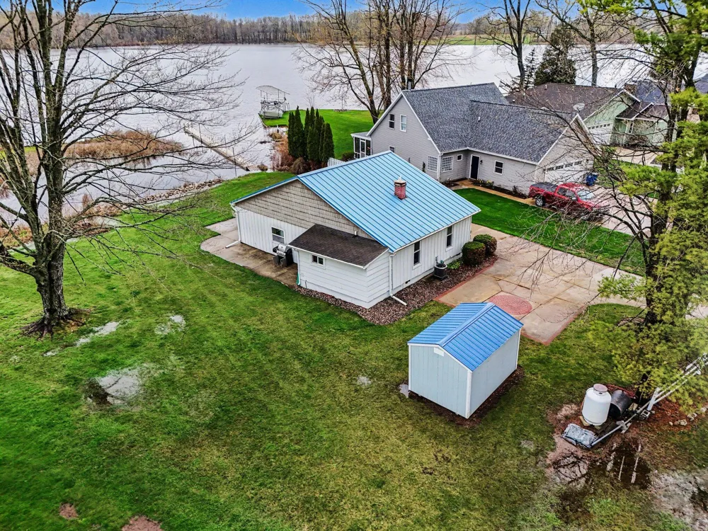 416 W Russell Drive Ovid Township, MI 49036