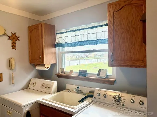 7233 Flamingo Street Clay Township, MI 48001