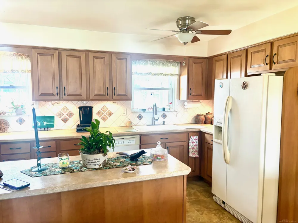 7233 Flamingo Street Clay Township, MI 48001