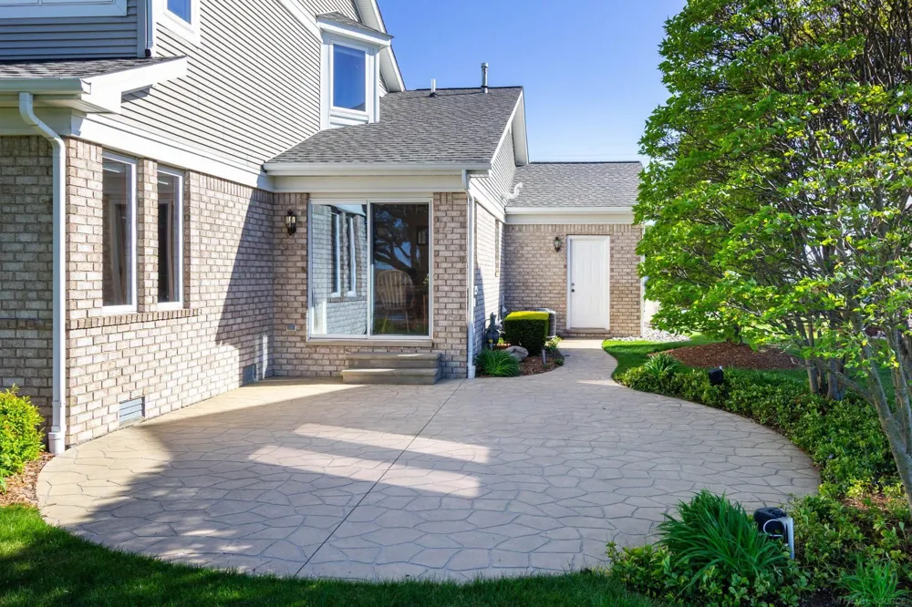 7233 Flamingo Street Clay Township, MI 48001