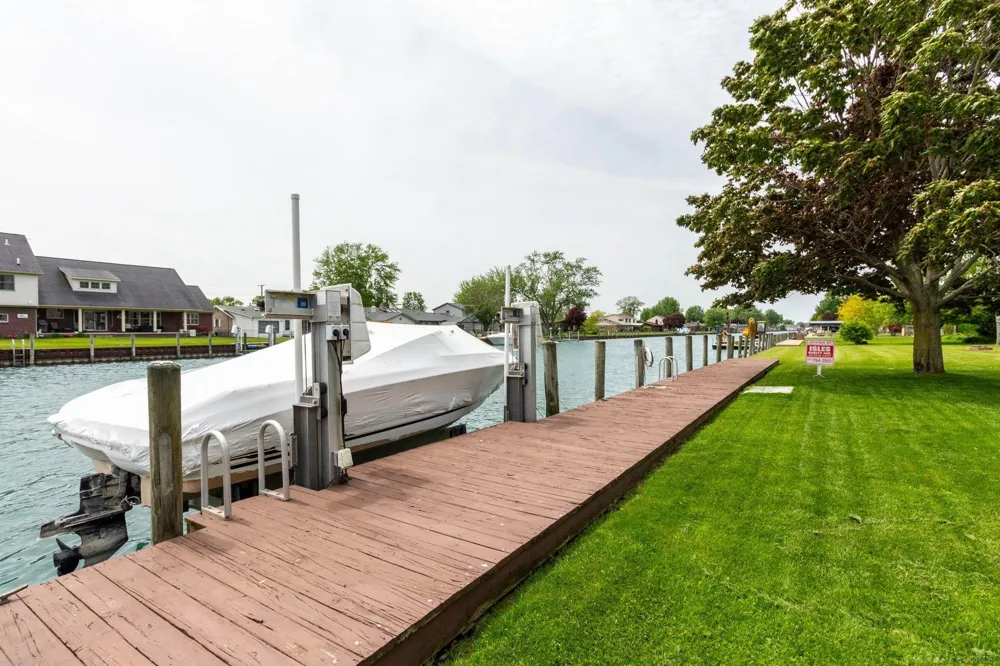 7233 Flamingo Street Clay Township, MI 48001