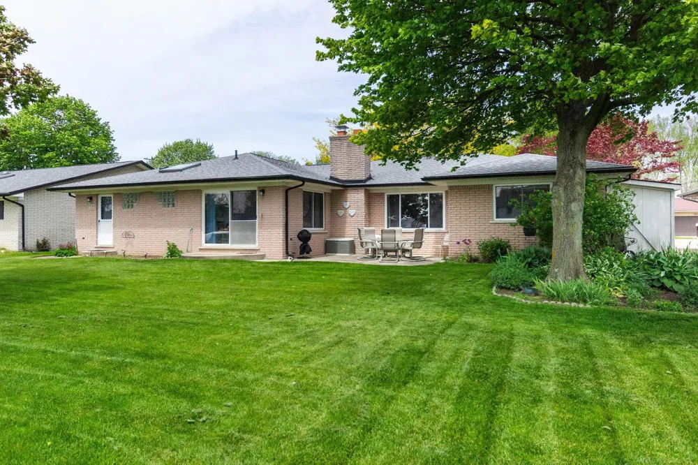 7233 Flamingo Street Clay Township, MI 48001