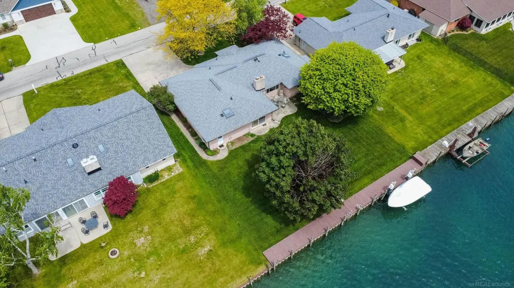 7233 Flamingo Street Clay Township, MI 48001