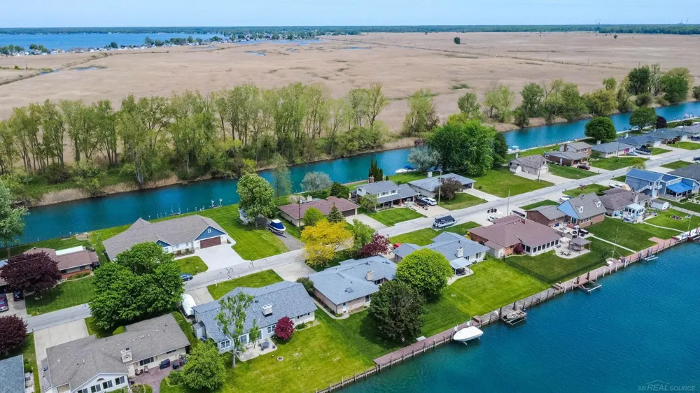 7233 Flamingo Street Clay Township, MI 48001