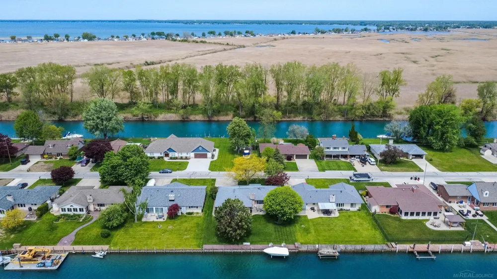 7233 Flamingo Street Clay Township, MI 48001