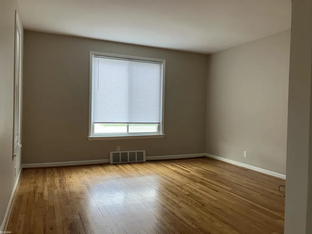 172 North #1 Avenue Mt Clemens City, MI 48043