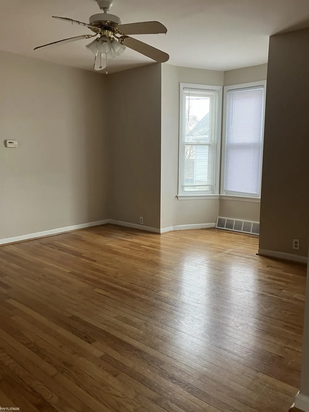 172 North #1 Avenue Mt Clemens City, MI 48043