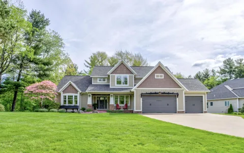 18918 Whispering Pines Way
