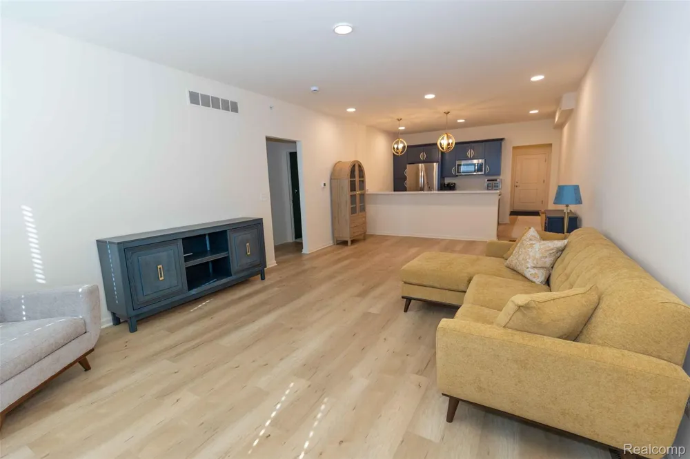 224 Jotham Avenue Auburn Hills City, MI 48326