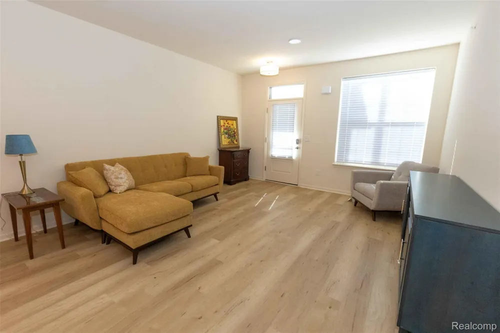 224 Jotham Avenue Auburn Hills City, MI 48326