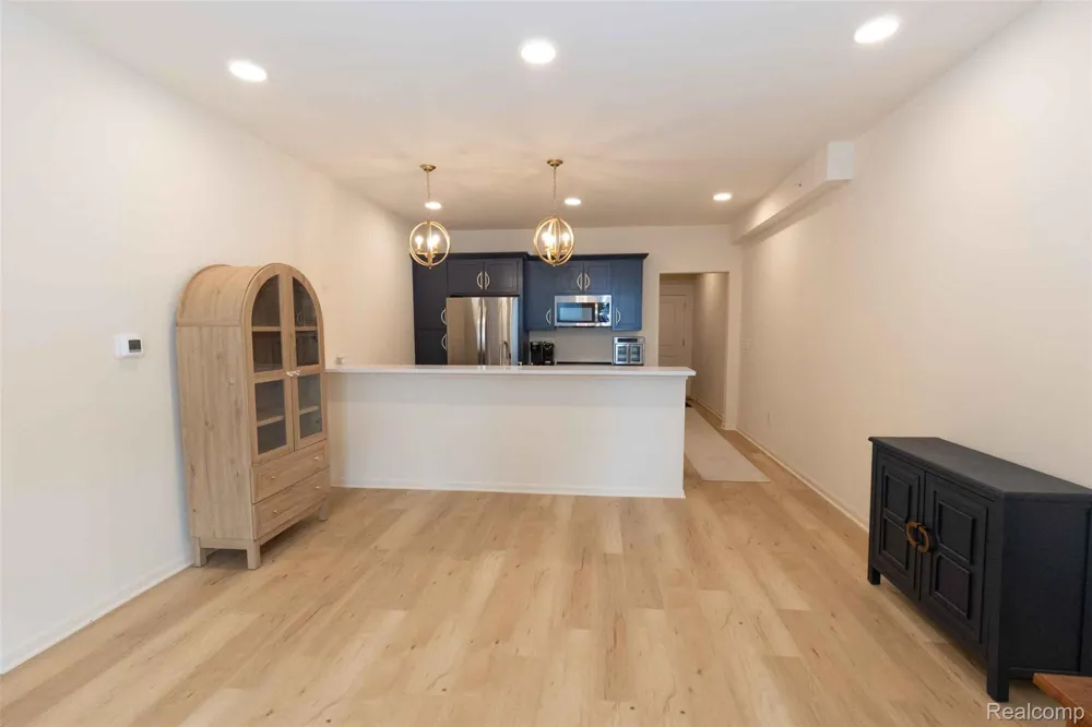 224 Jotham Avenue Auburn Hills City, MI 48326