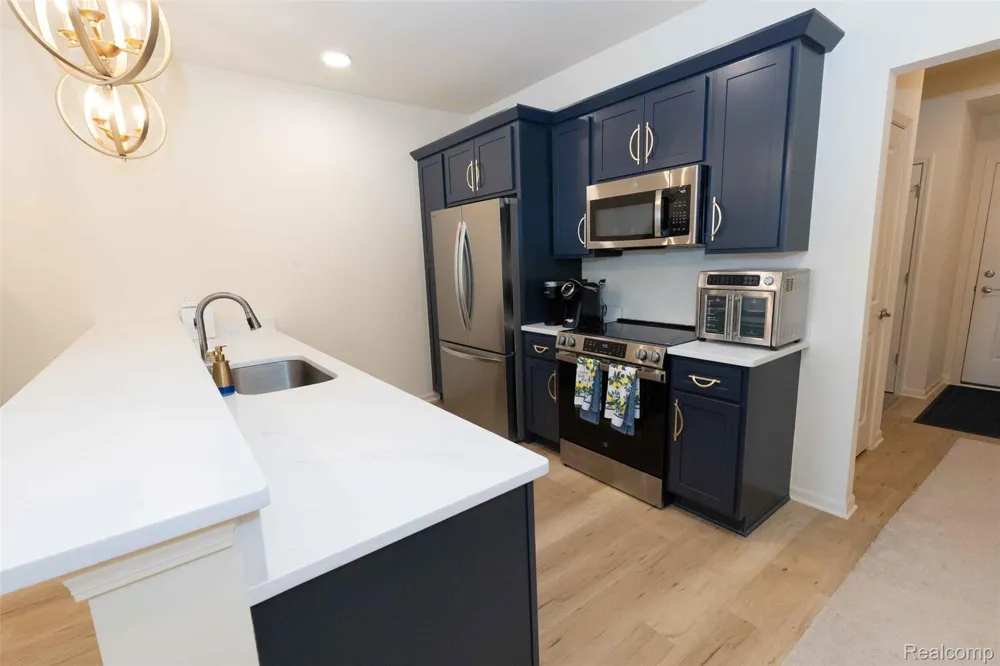 224 Jotham Avenue Auburn Hills City, MI 48326