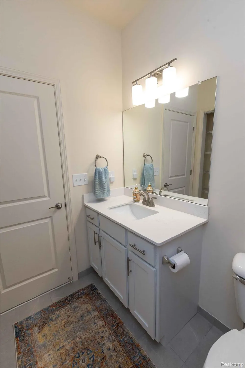224 Jotham Avenue Auburn Hills City, MI 48326