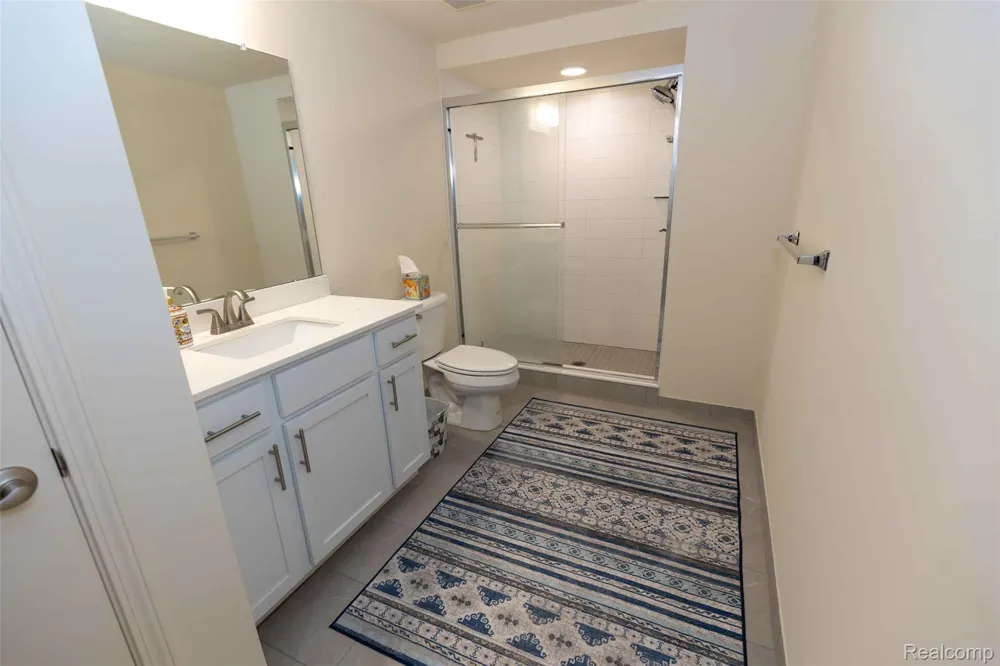 224 Jotham Avenue Auburn Hills City, MI 48326