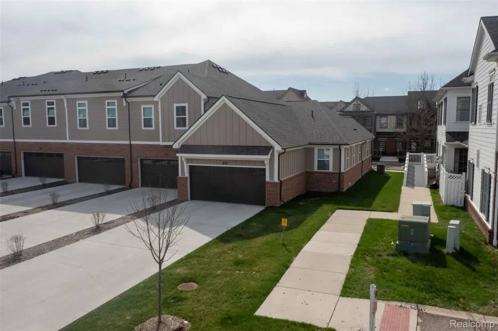 224 Jotham Avenue Auburn Hills City, MI 48326
