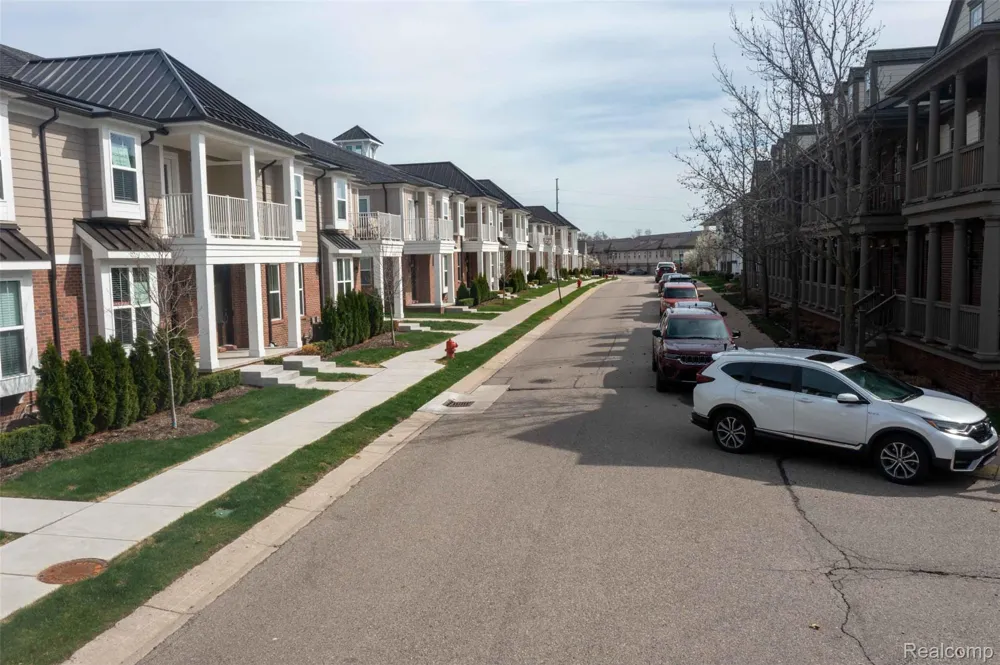 224 Jotham Avenue Auburn Hills City, MI 48326