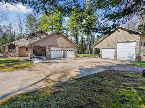 1697 Wildwood Road
