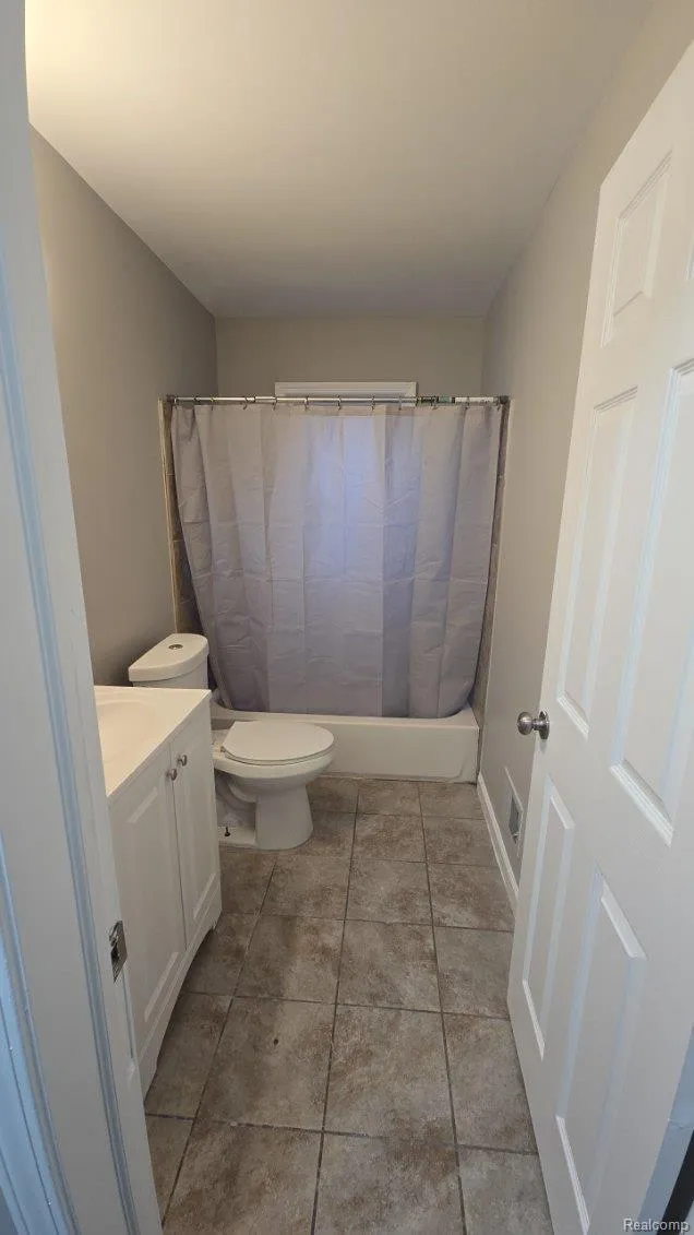 3107 Henry Street Inkster City, MI 48141