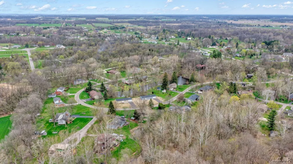 4762 Hooks Mill Drive Adrian Township, MI 49221