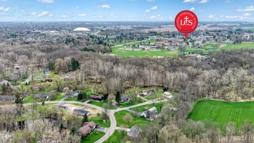 4762 Hooks Mill Drive Adrian Township, MI 49221