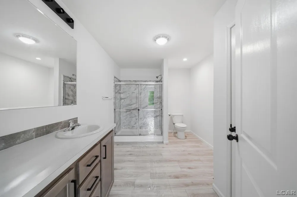 4762 Hooks Mill Drive Adrian Township, MI 49221