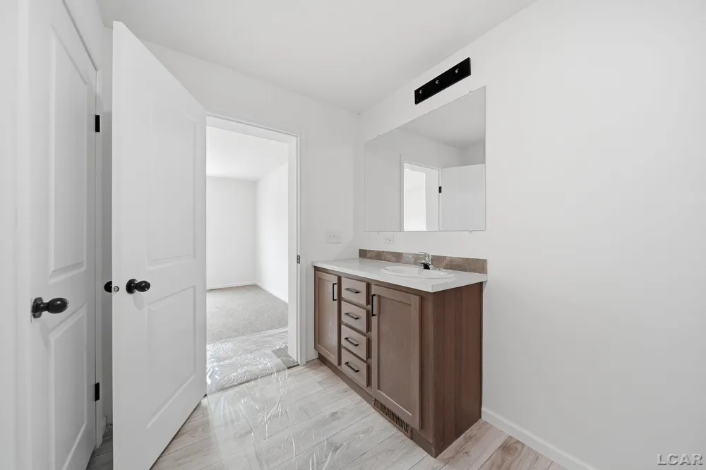 4762 Hooks Mill Drive Adrian Township, MI 49221