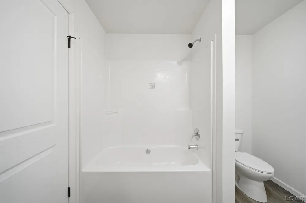 4760 Hooks Mill Road Adrian Township, MI 49221