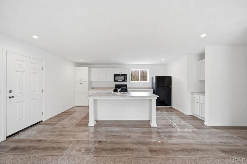 4760 Hooks Mill Road Adrian Township, MI 49221