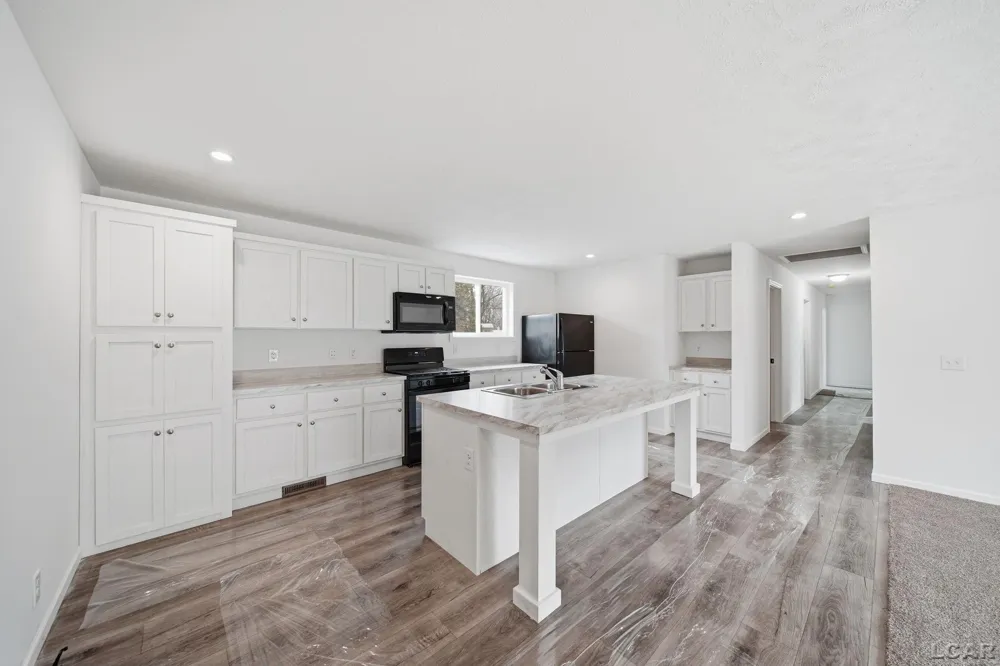 4760 Hooks Mill Road Adrian Township, MI 49221