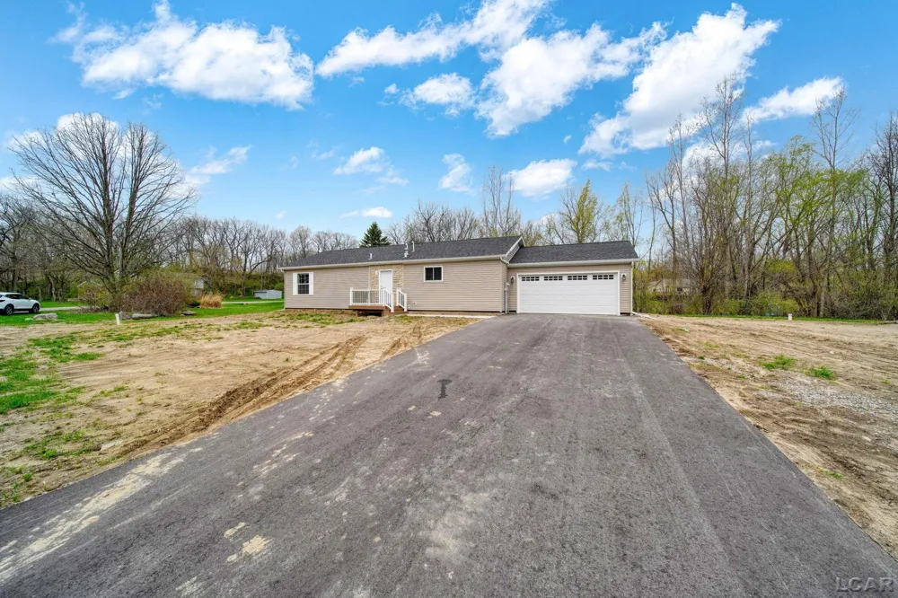 4760 Hooks Mill Road Adrian Township, MI 49221