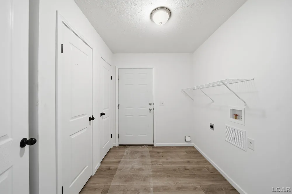 4760 Hooks Mill Road Adrian Township, MI 49221