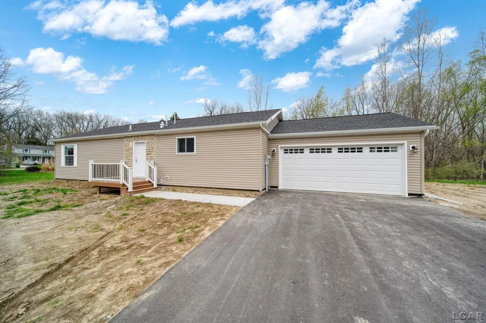 4760 Hooks Mill Road Adrian Township, MI 49221
