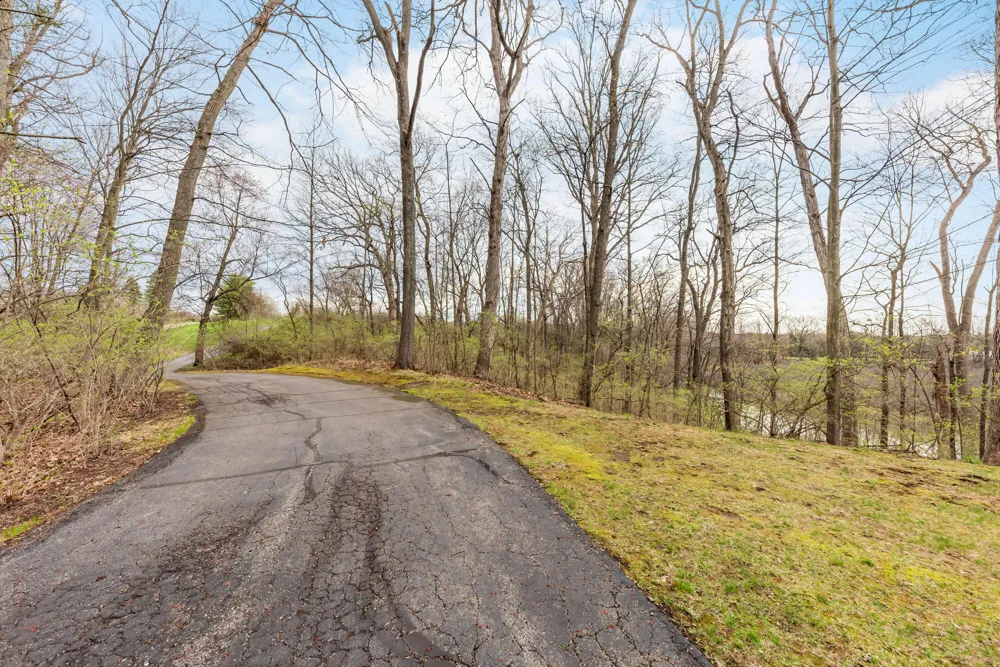 11460 Hearthside Drive Putnam Township, MI 48169