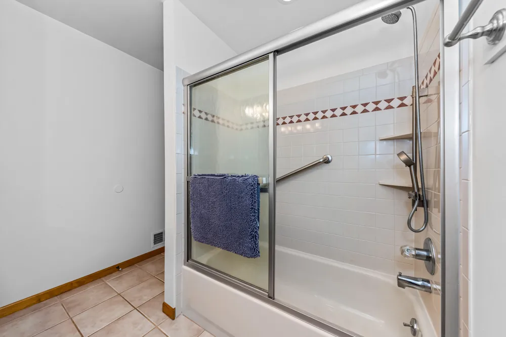 11460 Hearthside Drive Putnam Township, MI 48169