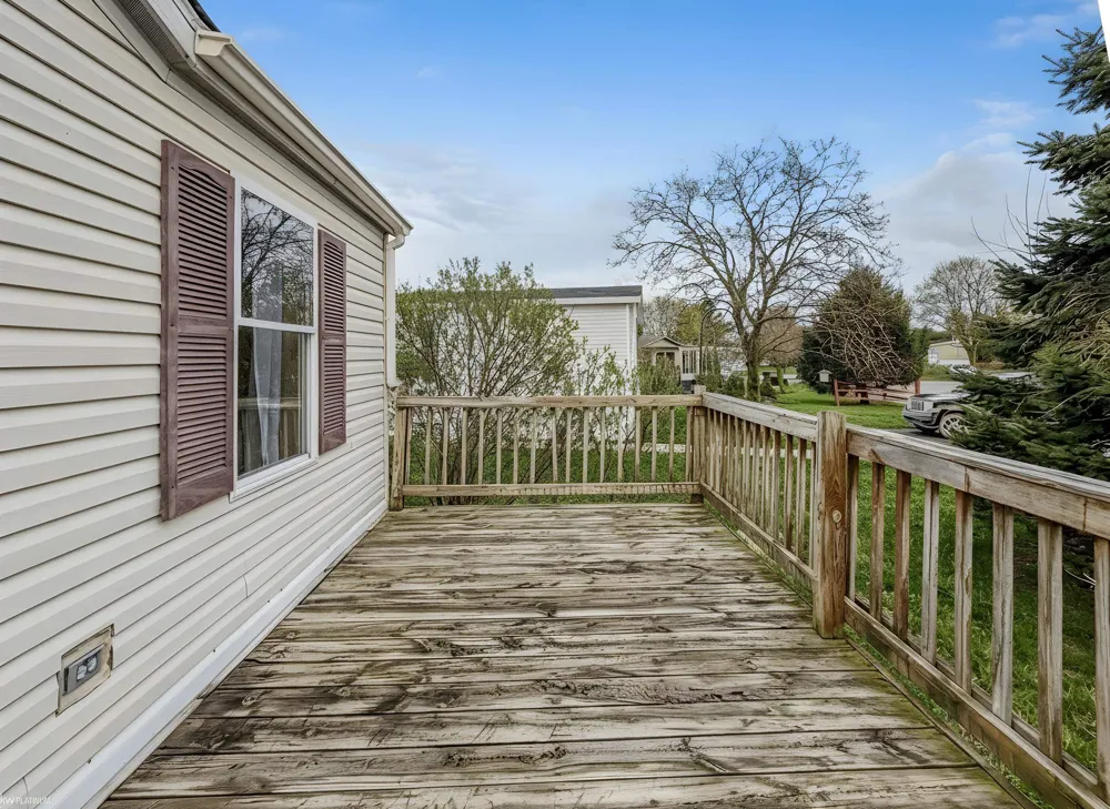 3606 Pinoak Street Clarkston City, MI 48348