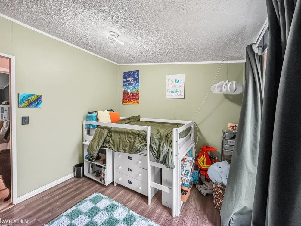 3606 Pinoak Street Clarkston City, MI 48348