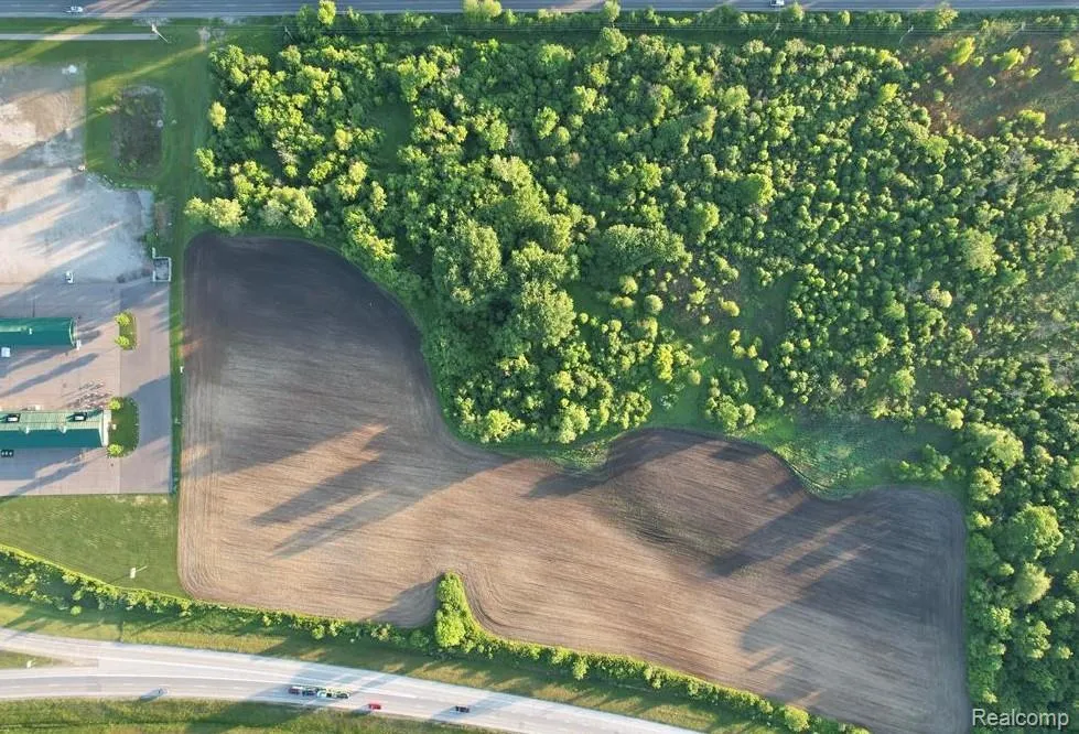 E Court Street Davison Township, MI 48423