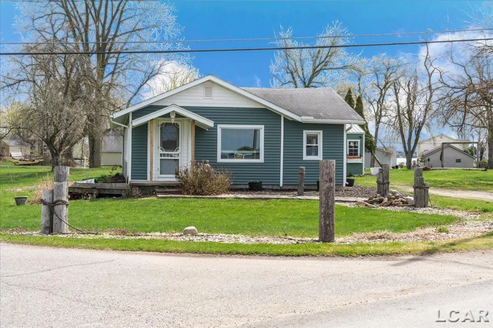 3193 Round Lake Highway Rollin Township, MI 49253