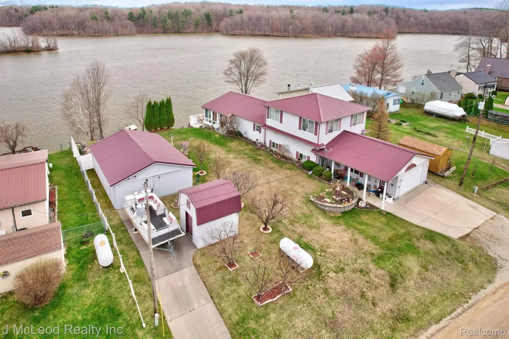 3021 Huston Drive Millington Township, MI 48746