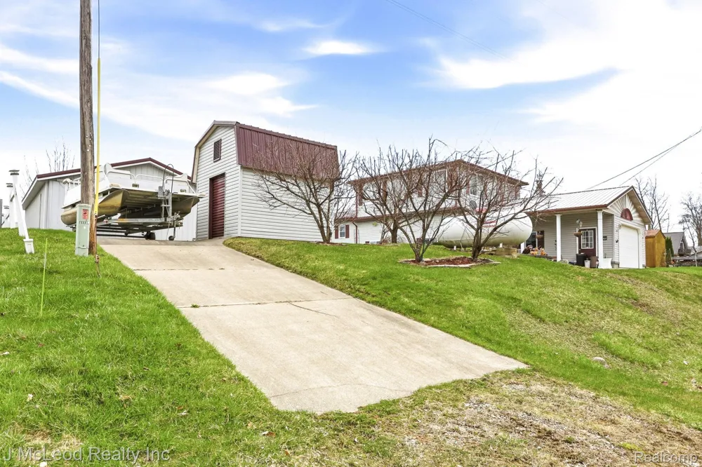 3021 Huston Drive Millington Township, MI 48746