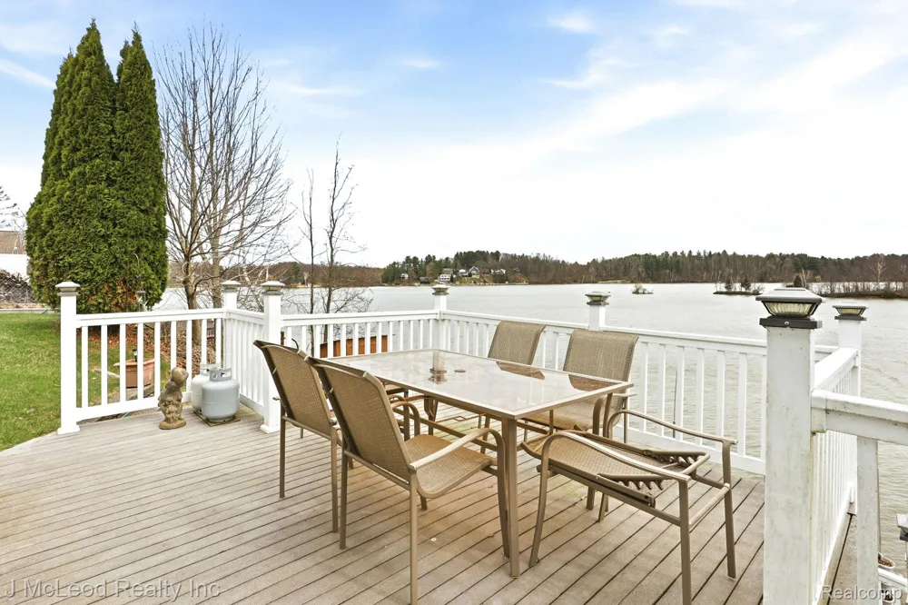 3021 Huston Drive Millington Township, MI 48746