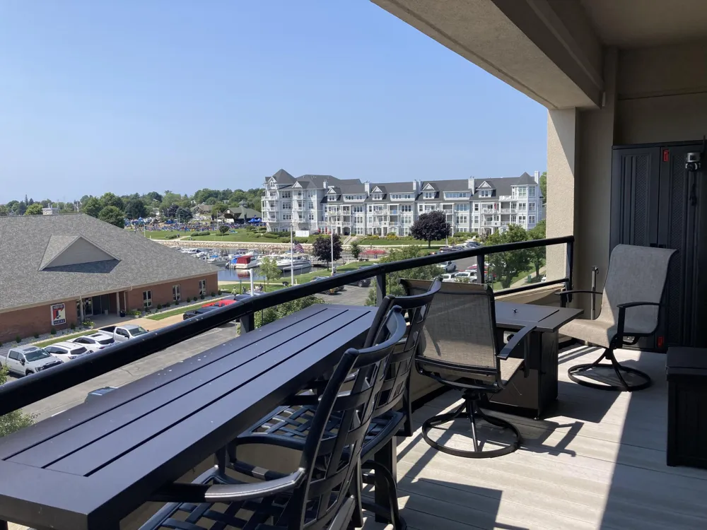 105 W Danaher Street #401 Ludington City, MI 49431
