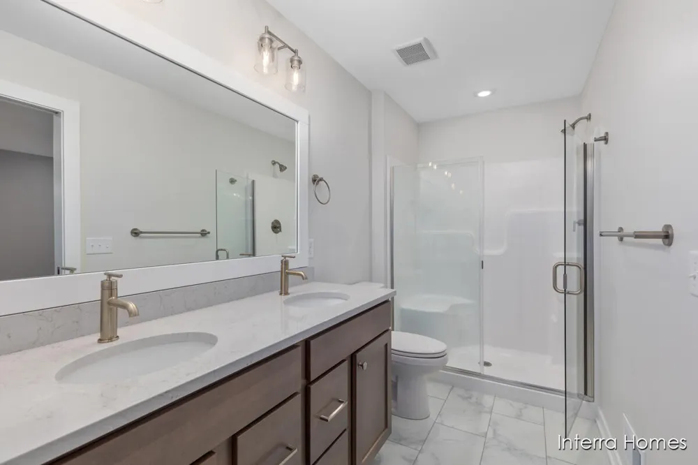6600 Bellflower Drive SW #9 Zeeland Charter Township, MI 49464