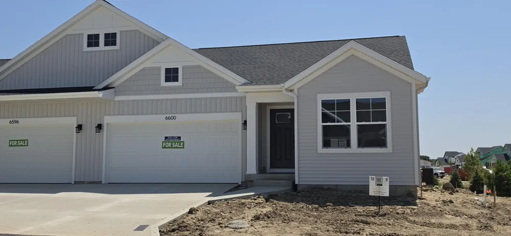6600 Bellflower Drive SW #9 Zeeland Charter Township, MI 49464
