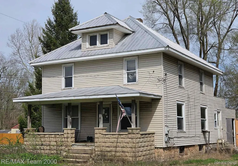10030 Lewis Avenue Bedford Township, MI 48182