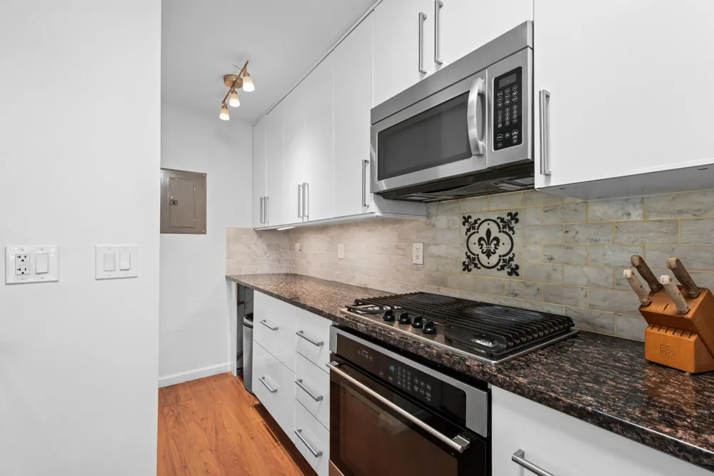 2806 Willow Ct Drive Unknown, MI 48360