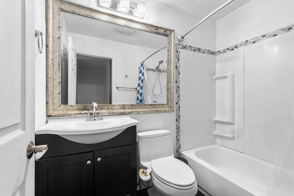 2806 Willow Ct Drive Unknown, MI 48360