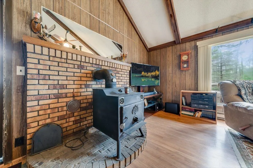 6992 Larry Street Plainfield Township, MI 48739