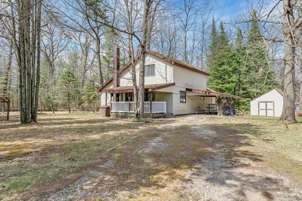 6992 Larry Street Plainfield Township, MI 48739